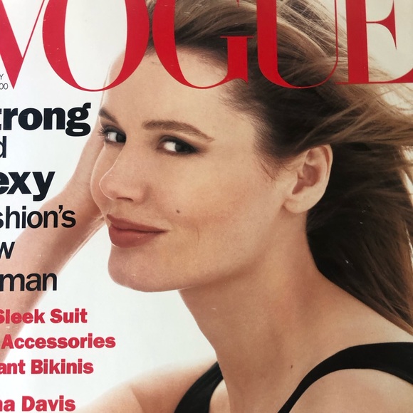 Vogue MAY 1994 GEENA DAVIS COVER - Picture 5 of 14